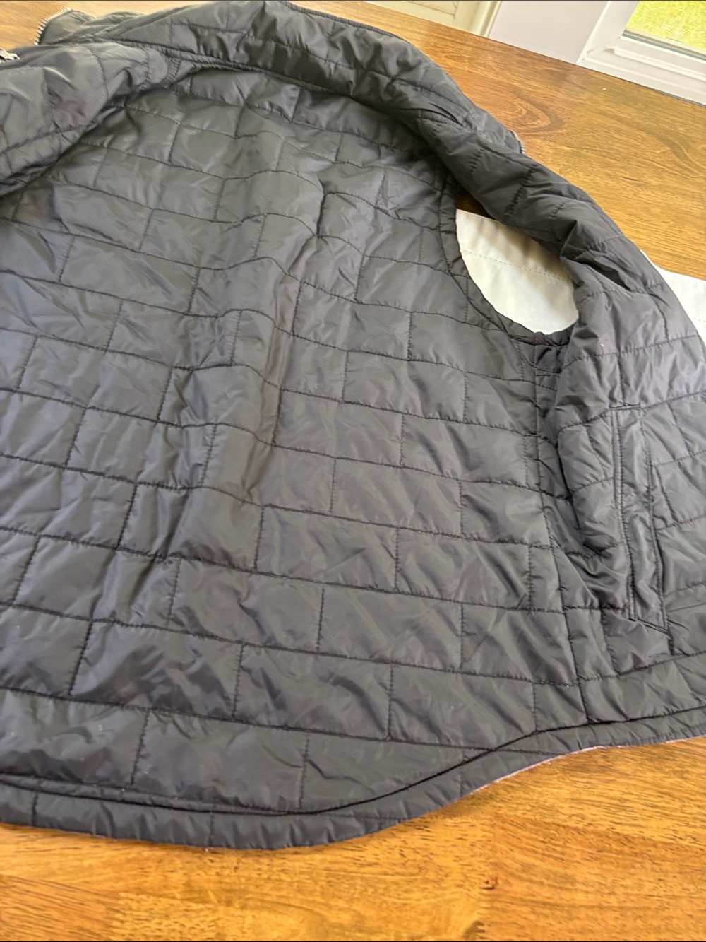 Vintage Carhartt Amoret  Reversible Flannel Puff Vest L Y2K Black Pink Gorpcore - Picture 8 of 9